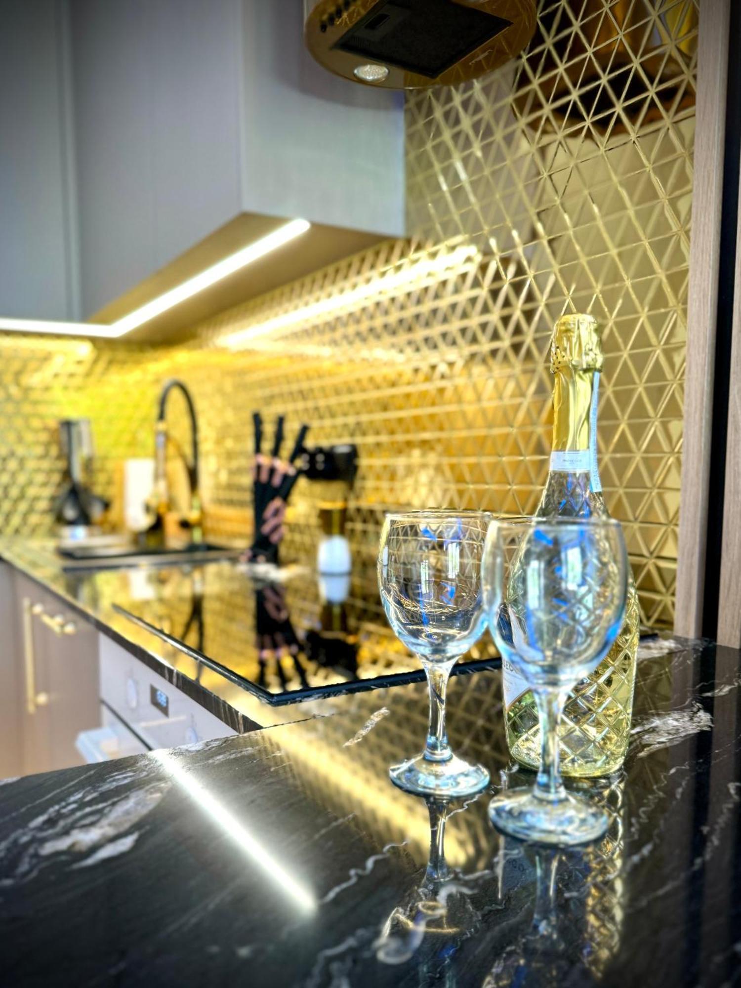 Golden Park Aparthotel Στσέτσιν Εξωτερικό φωτογραφία